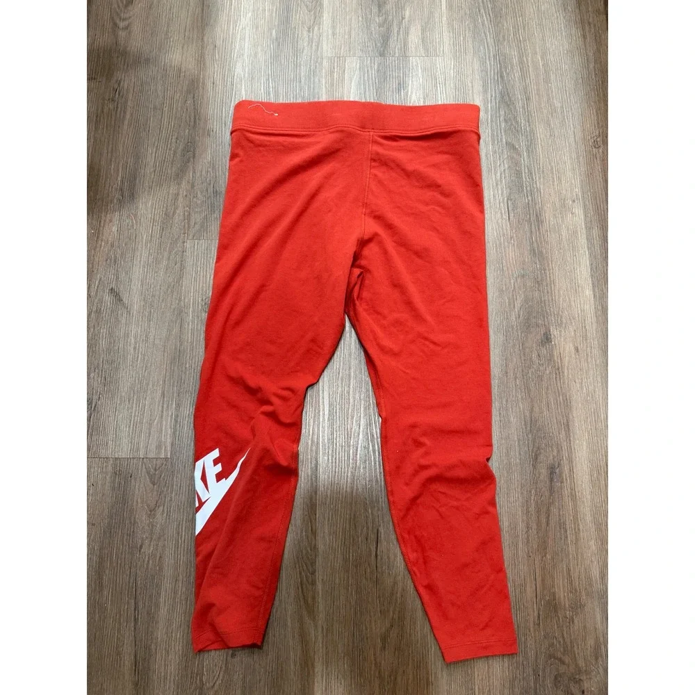Nike Sportswear Essential Leggings Womens 1X Red White Logo High Rise 3977